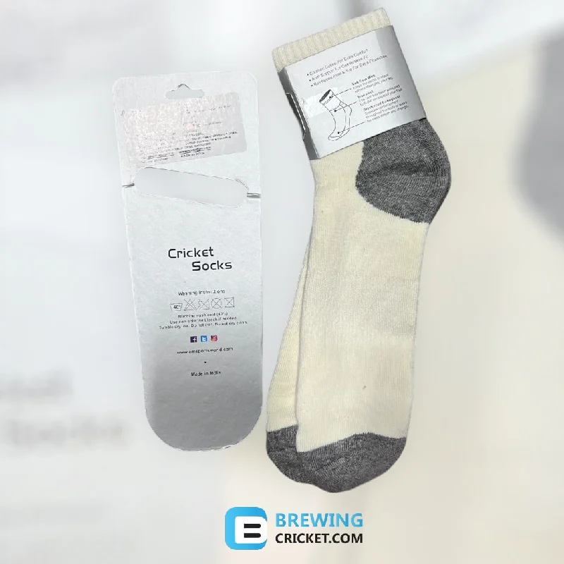 cold weather socks for skiing-  EM Ankle - Cricket Socks